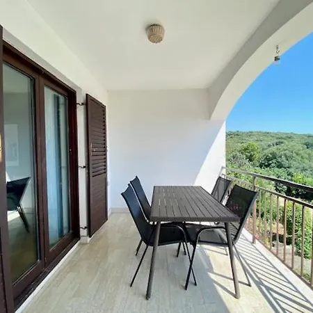 First Floor Marina Views Pula